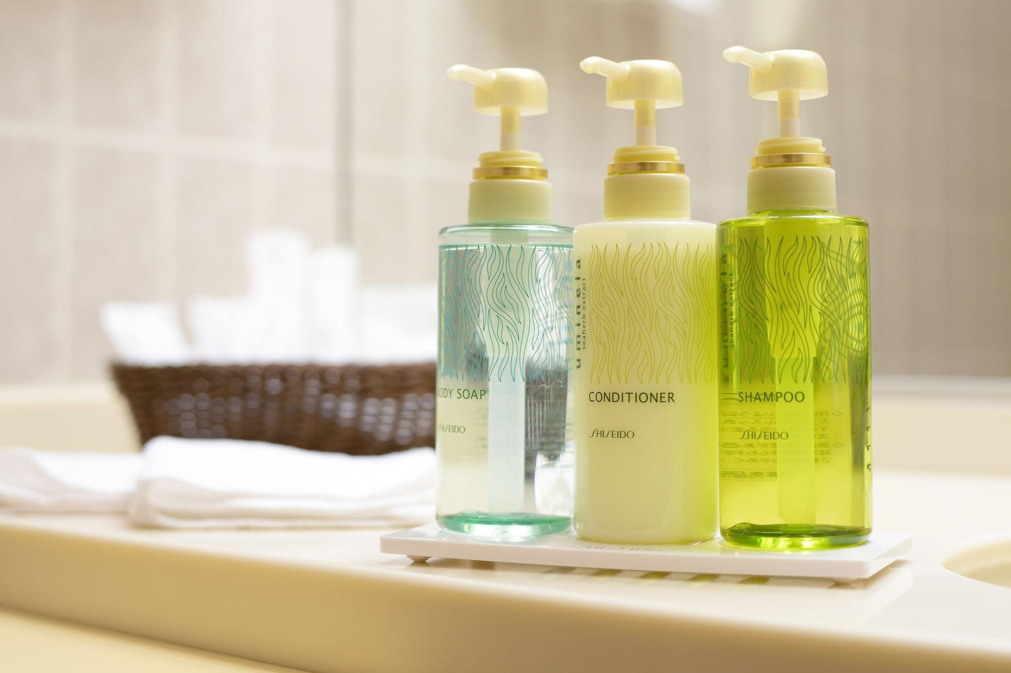 Royton Sapporo Hotel Exterior foto Shampoo, conditioner, and body wash